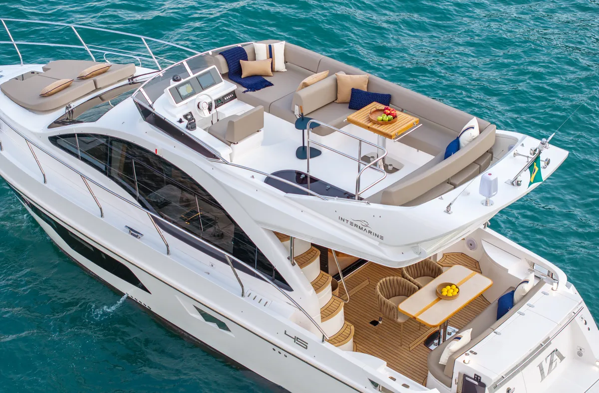 Intermarine 45 — Exterior