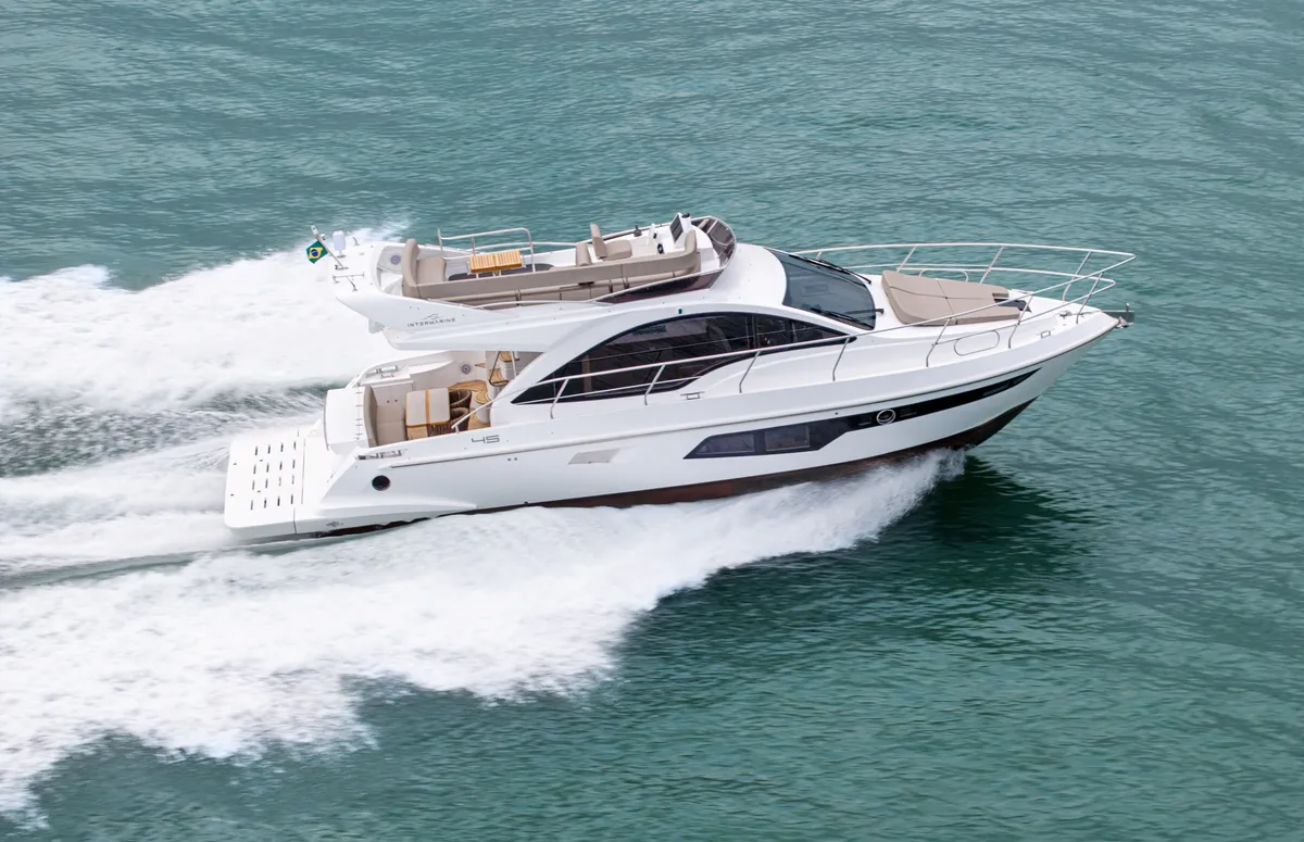 Intermarine 45 — Exterior