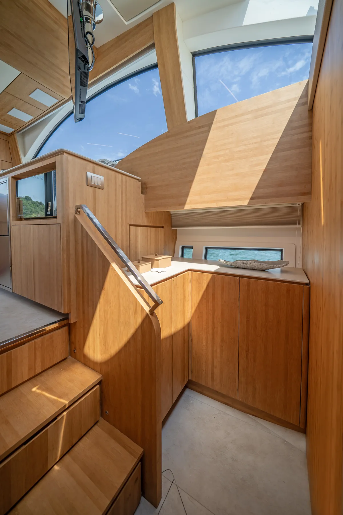 Intermarine 45 — Salão